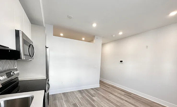 3837 Wallace St #4 — Photo 10