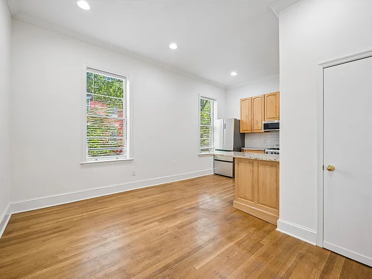 2036 Mount Vernon St #2FF — Photo 4