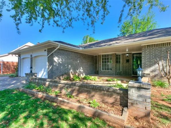 300 Woodside Dr, Norman, OK 73071