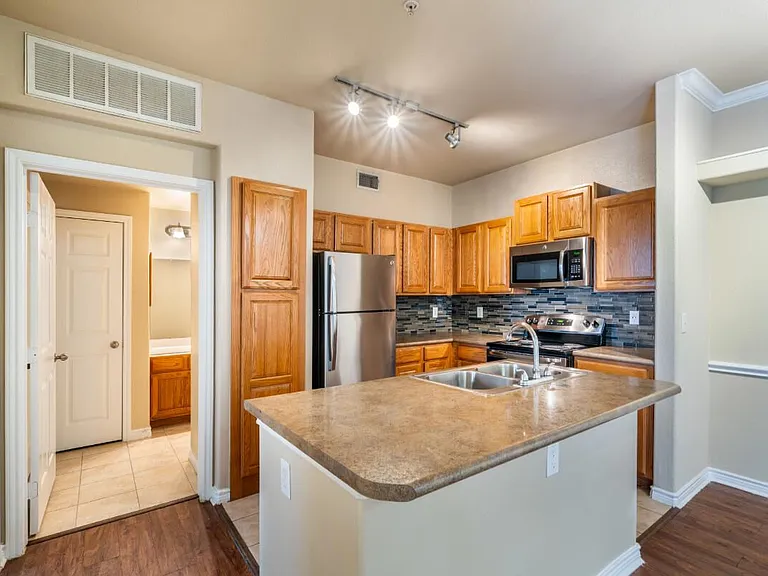 The Goodrich — Photo 14