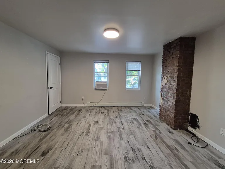 1022 Sewall Ave #2 — Photo 8