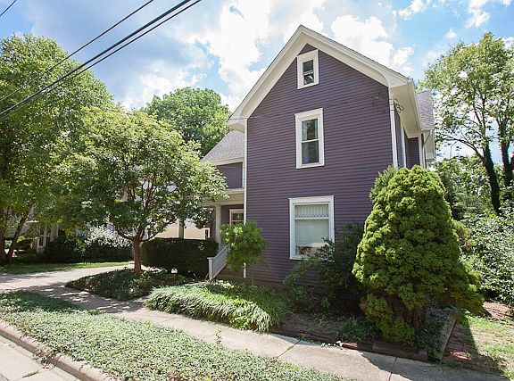 2nd image of 135 W Maple St