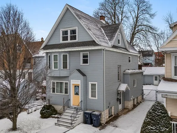 44 Crescent Pl, Lackawanna, NY 14218