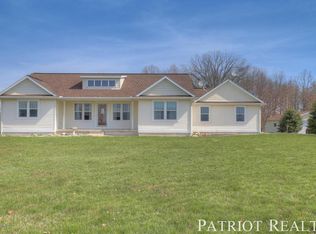 765 E The Ln, Grant, MI