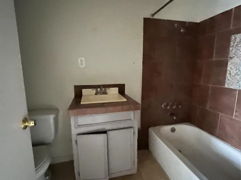 7933 Brays St #A — Photo 6