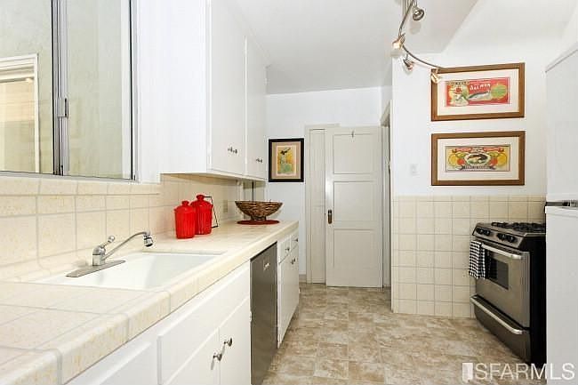 1st image of 21 Juanita Way