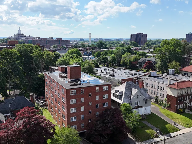 30 Gillette St #F5 — Photo 1