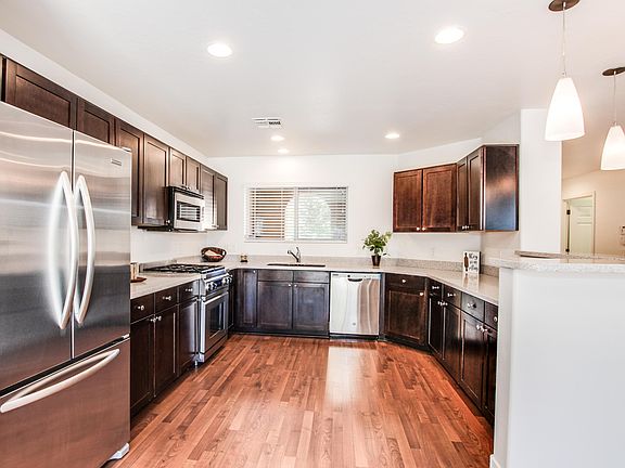3rd image of 2885 W Duskywing Dr