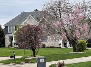 6102 S Fox Chase, Pendleton, IN 46064