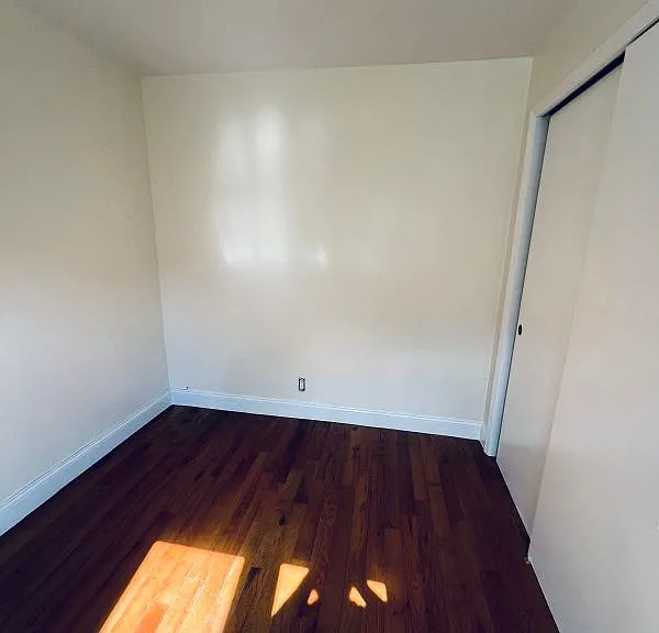 2165 Bogart Ave — Photo 3