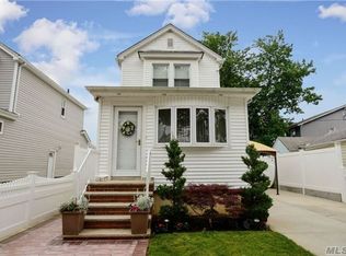 13049 122nd St, South Ozone Park, NY 11420