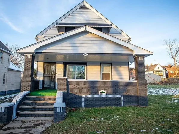 9523 Aetna Rd, Cleveland, OH 44105