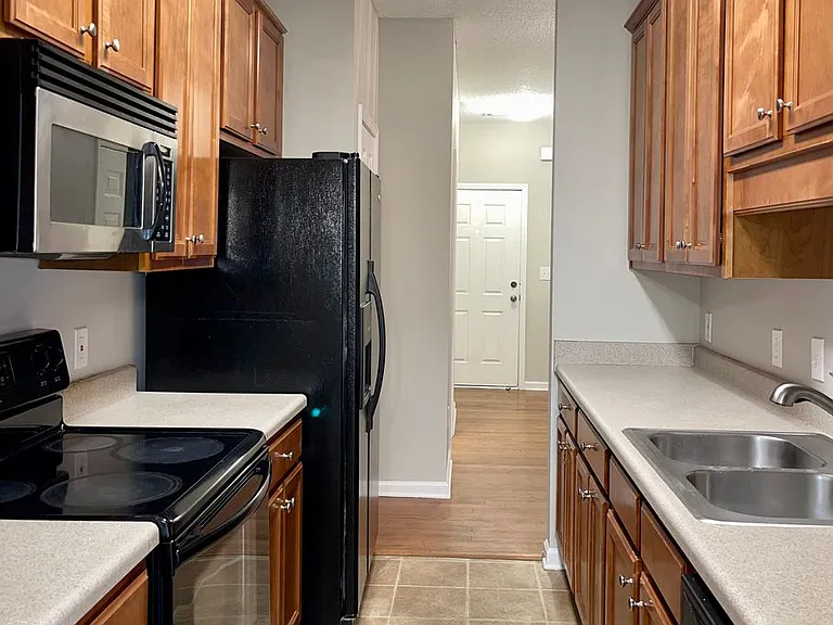 237 Shenandoah Dr — Photo 5