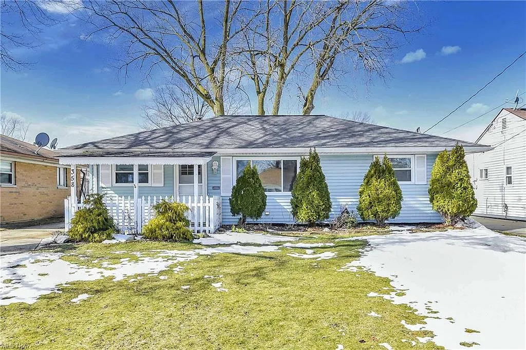 358 Gayle Dr photo 1
