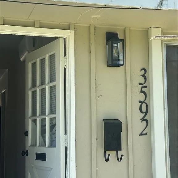 3592 Myers St — Photo 5