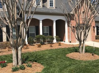 1402 Kinloch Dr, Winston Salem, NC 27107
