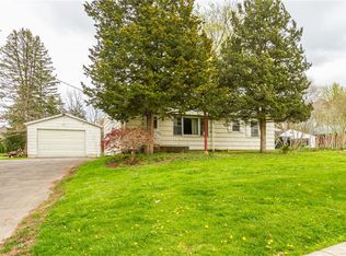160 Watson Rd, Fairport, NY 14450
