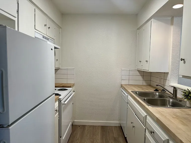 2101 16th St #1F — Photo 8