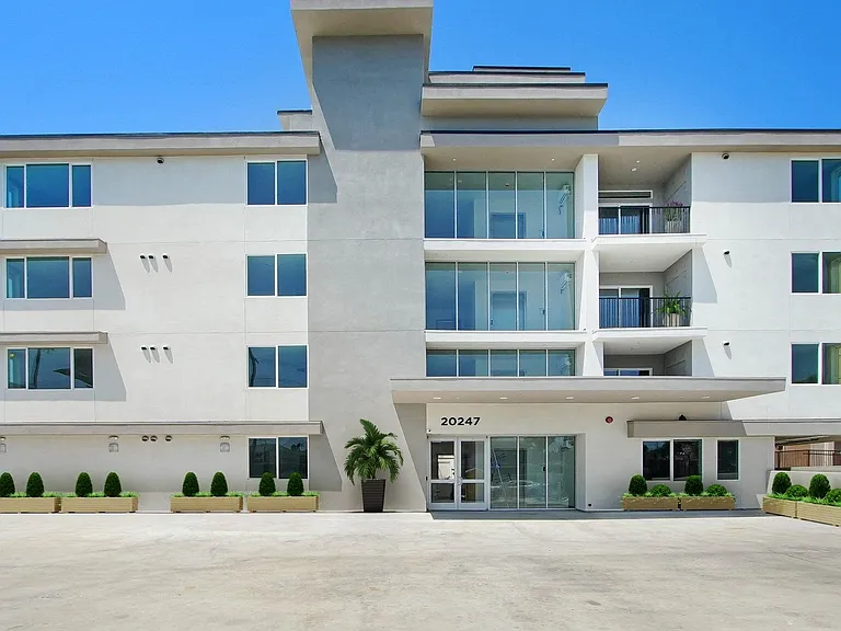The Bay Apartment Homes — Photo 68