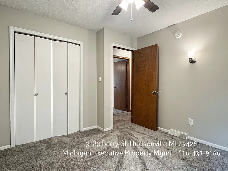 3180 Barry St — Photo 16