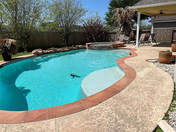 4th image of 10358 Grandbrook Dr