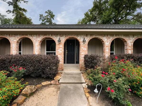 27269 Paula Ln, Conroe, TX 77385