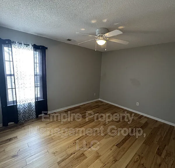 66 Sand Oak Ct — Photo 10