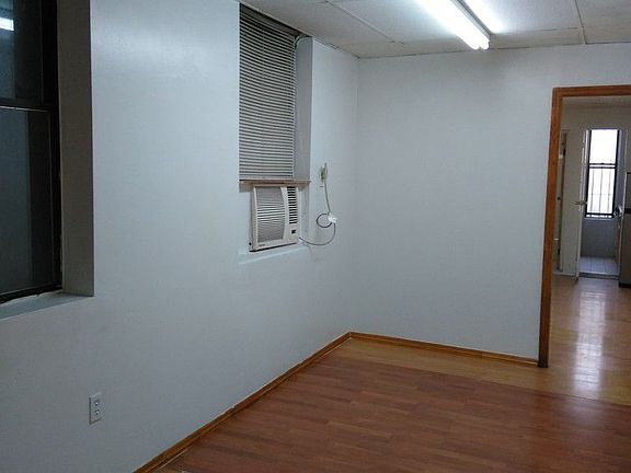 5th image of 83 Eldridge St APT 2