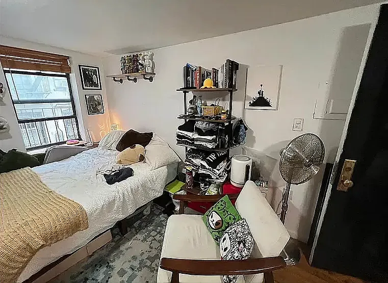 519 E 12th St #2B — Photo 4