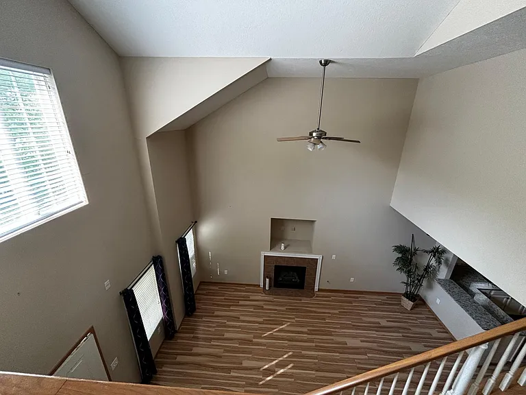 Top-down view of Living Room (2)