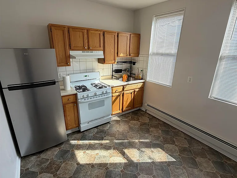 7800 Bergenline Ave — Photo 3