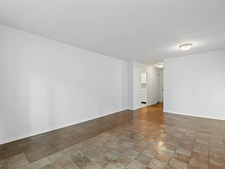 300 W 55th St #16K — Photo 4