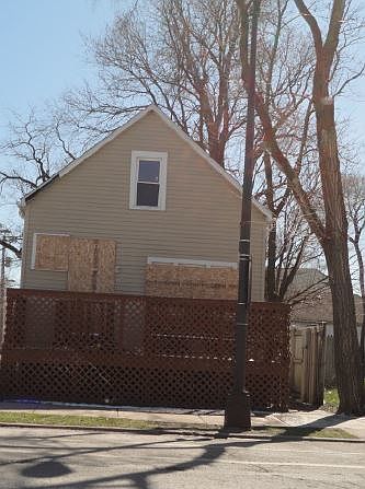2nd image of 3009 E 83rd St