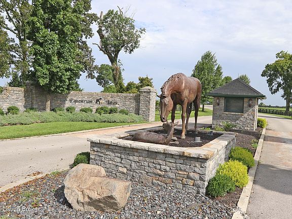 2nd image of 1107 Equestrian Lakes Ln