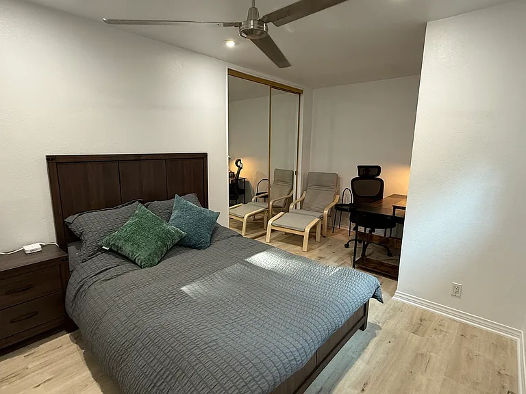 7820 Ventura Canyon Ave — Photo 8