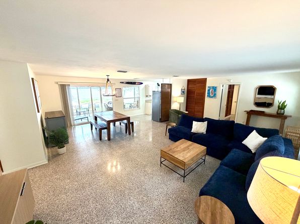 2919 Placid View Dr