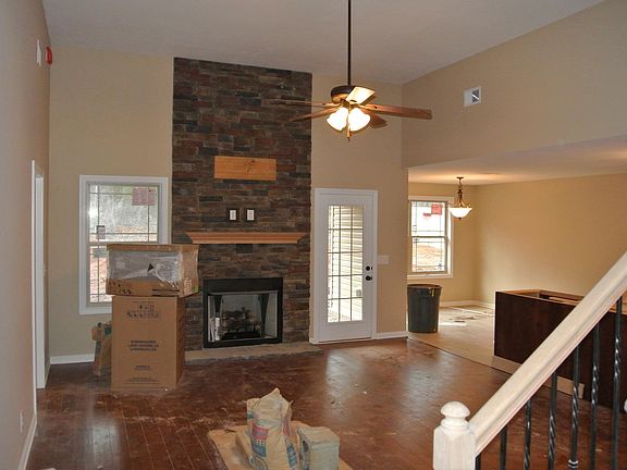 3rd image of 94 Rossview Pl Lot 94