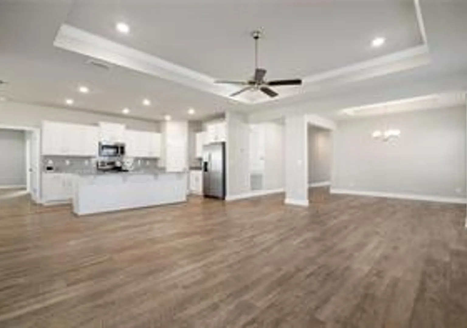 4 Bedroom Beauty in West Mobile — Photo 4