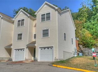 170 Summit St #170, Norwich, CT 06360