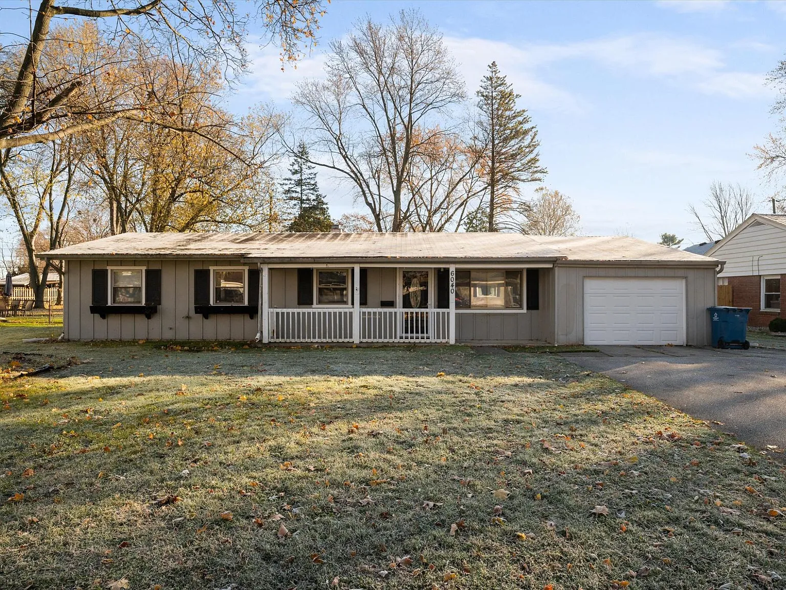 6040 Graystone Dr — Photo 3