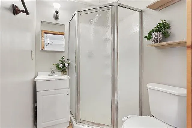 417 Dakin St — Photo 12