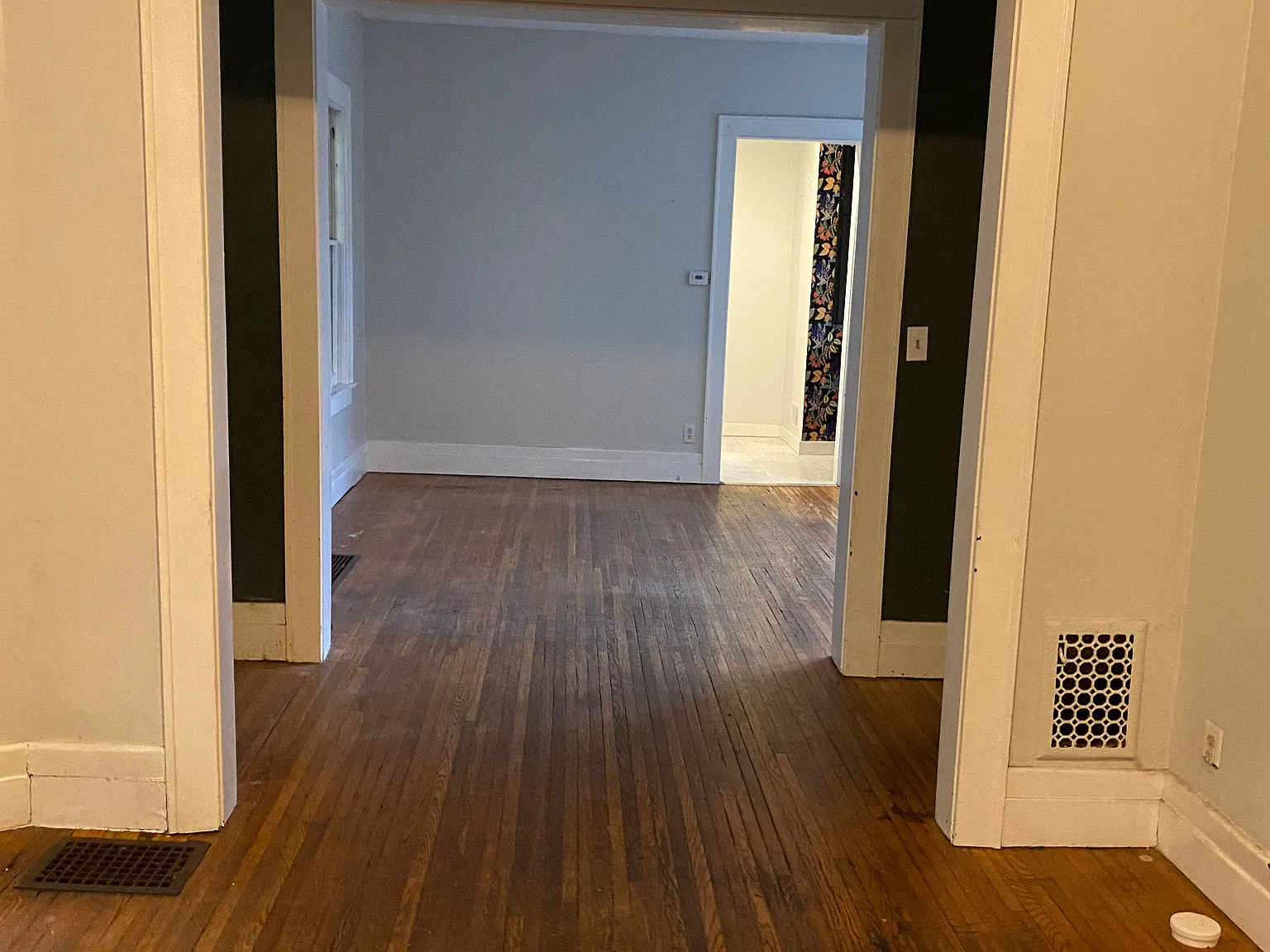 3 bed, 1800 sqft, $1,975 — Photo 2