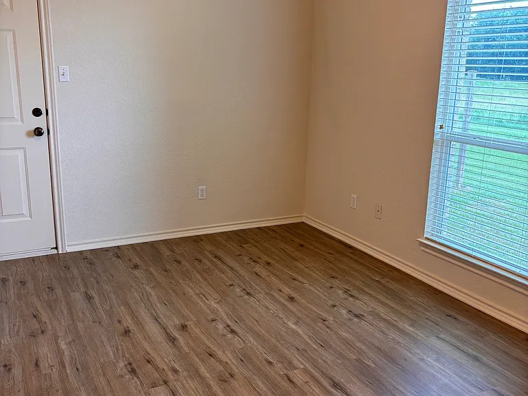 967 Underwood Rd — Photo 17