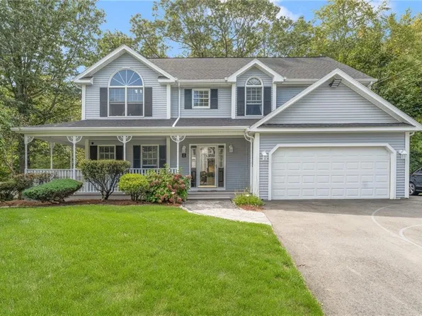 7 Cathedral Ct, Cumberland, RI 02864