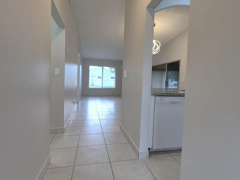 5510 Lakewood Cir S #C — Photo 7