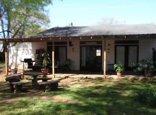 1602 Shoals Ave, Sheffield, AL 35660