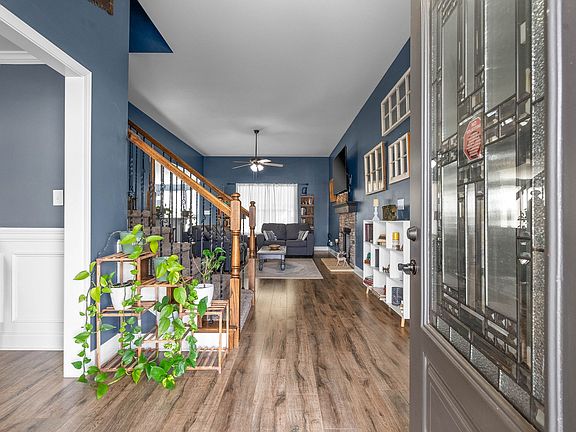 5th image of 886 Wild Elm Ct