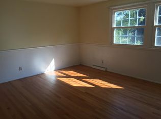 10 Musket Ln, Pittsford, NY