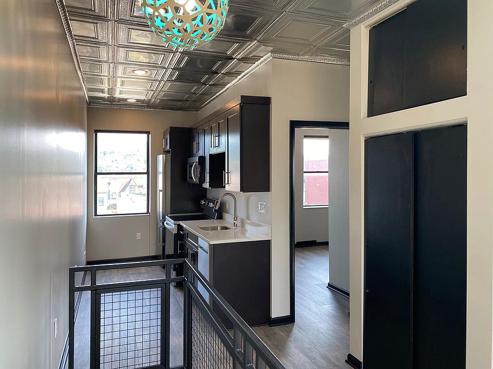 Tin Top 4 - Kitchen