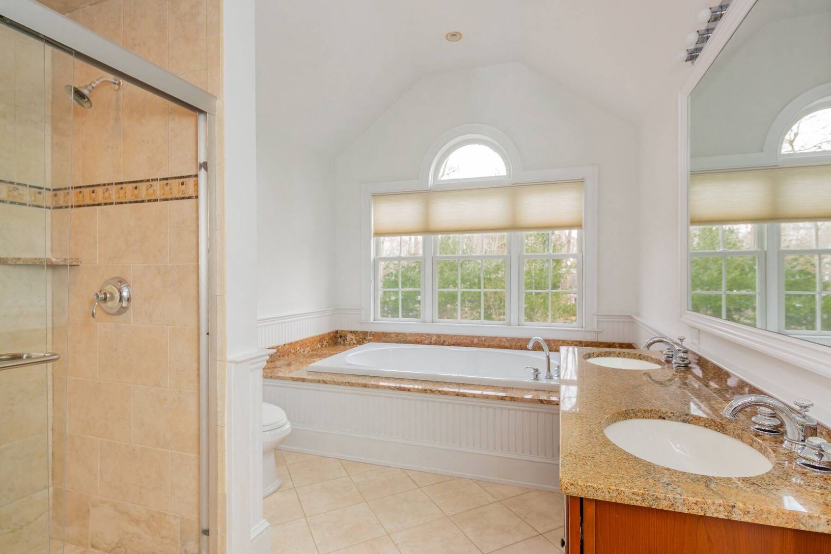 Ensuite 2nd Floor Primary